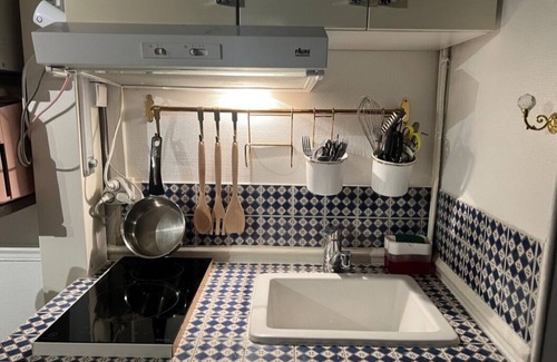Quartier de l'Ecole-Militaire Apartamento | Adorable studio (mini duplex) just minutes from the Eiffel Tower