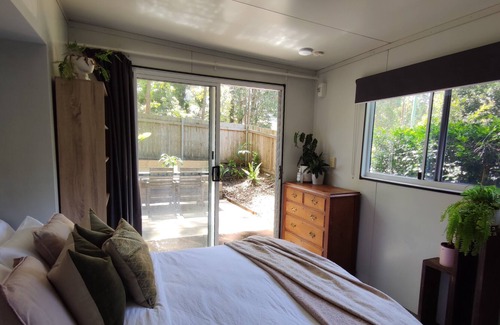 Doonan Cabina | Adorable tiny house/cabin with private courtyard.