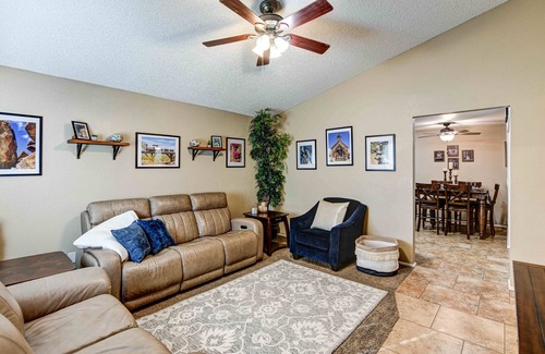 Alta Mesa Community Association Casa | Adorable Townhouse- Cozy and Comfortable!