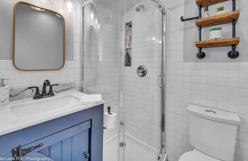 The Centre Apartamento | Adorable Updated & Private Apartment - 2 minutes from Tweed