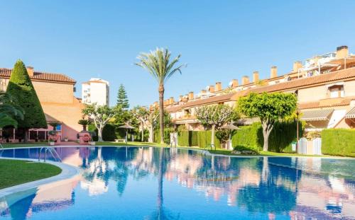 Cabo de las Huertas Casa | Adosado con piscina en la playa