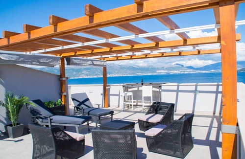 Slatine Apartamento | Casa Adriática Ap 3; piso nuevo de lujo en el último piso en Slatine, cerca de Trogir