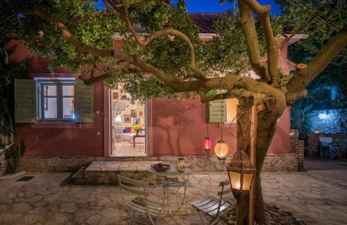 Koiliomenos Casa | Adrieli Houses