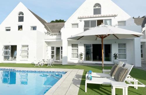 Saint Francis Bay Casa | Adrift Guesthouse