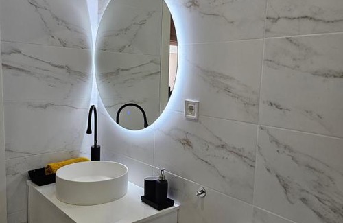Valladolid Apartamento | AdriVA Apartamento-Loft Imperial centro WIFI