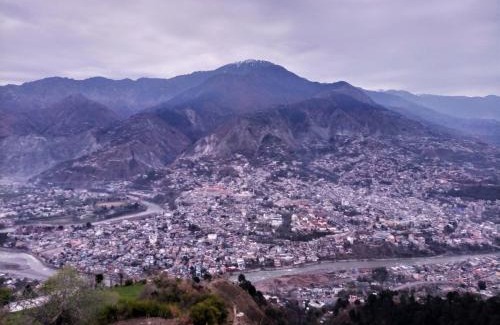 Muzaffarabad Apartamento | Adults Only! Kashmir Eagle Heights Cottage & Restaurant by LMC