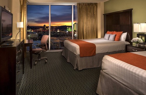 Laughlin Hotel | Adventure Awaits! 3 Modish Units, Casino, Pool, Game Room, Bars, Onsite Dining!