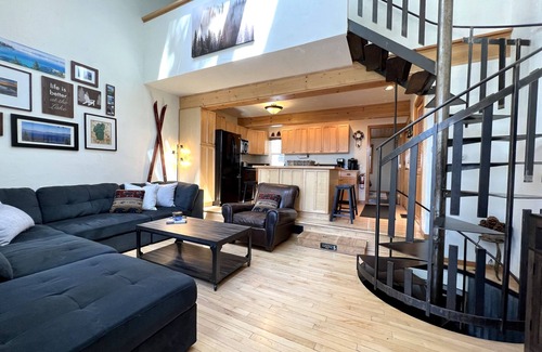 Dollar Point Condominio | Adventure Awaits from this remodeled Condo-Pool, Hot tub, Tennis Courts