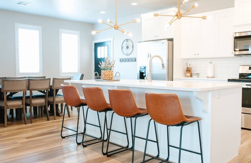 Washington Fields Condominio | Adventure Awaits in Southern Utah | Top Floor Condo With Pool