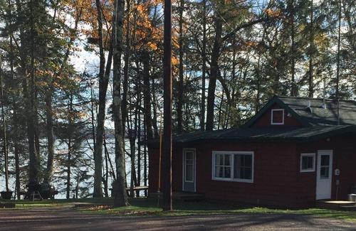 Ashland Cabaña | La aventura aguarda en las orillas del lago Superior