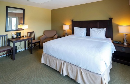 Rosario Hotel | Adventure Awaits—Secluded Orcas Island Stay | Hillside 1941