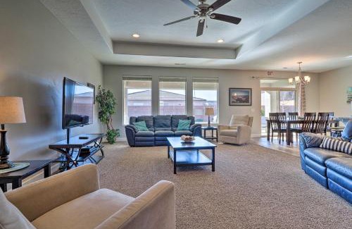 Hurricane Casa | Adventure Bound Home with Pickleball, Hot Tub and More