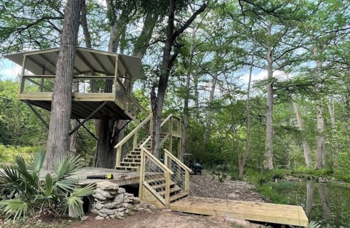 Spring Branch Cabaña | Adventure Oasis with Private Creek and Treehouse Near CanyonLake
