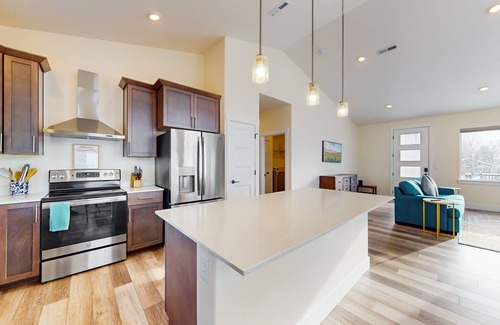 Manson Casa | Adventure pad with water views, deck, open layout, games, W/D, & central AC