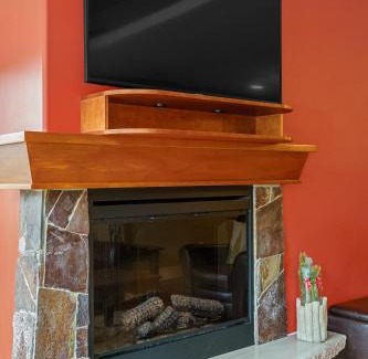 Canmore Apartamento | Adventurer's Escape~ Mountain Luxury Resort