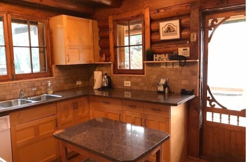 Lac du Bonnet Cabina | Adventurers Waterfront Nature Escape