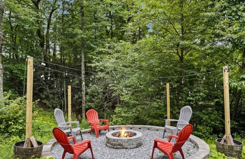 Linville Falls Cabina | Adventurous Cabin Near Hiking Trials