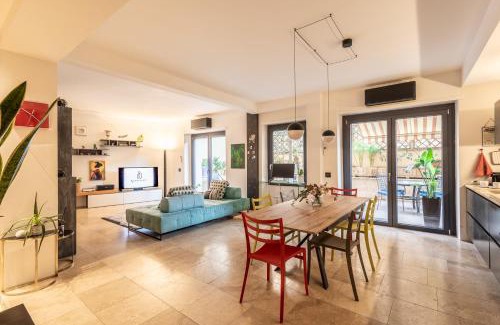 Aventine Apartamento | Ædrian's Loft. Boutique apartment with private terrace in the center of Rome