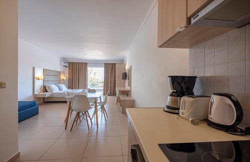 Lambi Hotel | Aegean Blu Hotel & Apartments