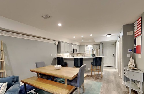 Holiday Isle Condominio | Aegean by Southern Vacation Rentals