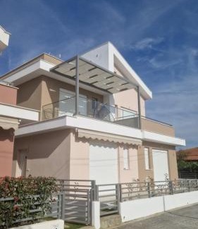 Ofrinion Casa | Aegean dream house