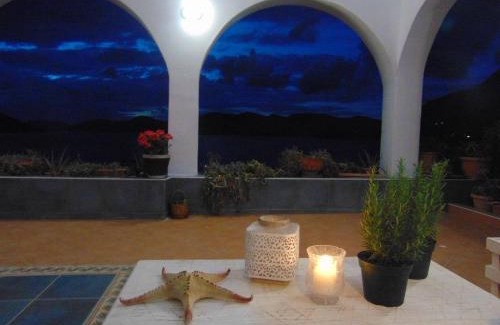 Mirties Apartamento | Aegean Villa-On beach apartment! Ideal choice!