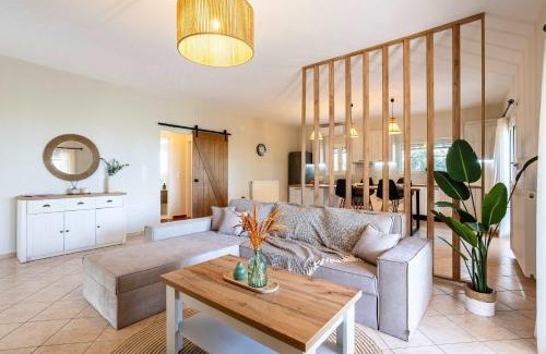 Messini Casa | Aelia Guesthouse - Private Garden Retreat