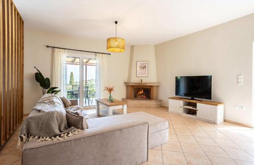 Messini Casa | Aelia Guesthouse - Private Garden Retreat