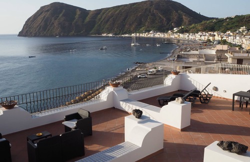 Canneto Apartamento | -Eólicas isla de Lipari - Canneto - La mejor vista Calandra 2 + 2