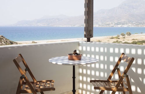 Makry Gialos Villa | Aeolus Villa Makrigialos: privada 5 dormitorios, piscina, vistas al mar, Wifi