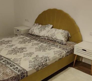 Oradea Apartamento | AES 3
