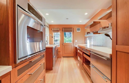 Crocker Highlands Casa | Unidad de planta baja estéticamente elegante en Oakland
