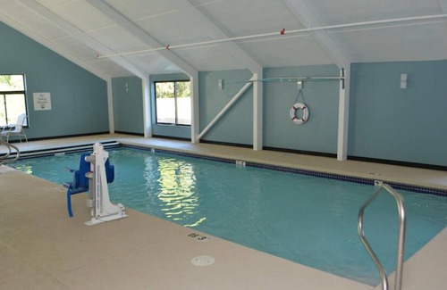 Waterville Casa | Aesthetically Pleasing Room for Your Holiday!