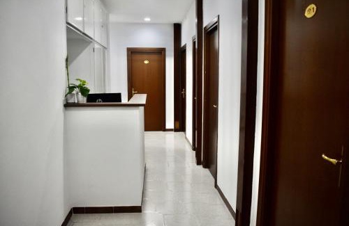 Cinecitta Casa | Affittacamere Dianir