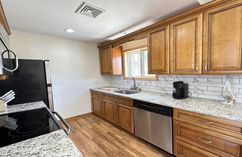 Beach Haven West Casa | Affordable 3 Bedroom Easy On and Off the Island