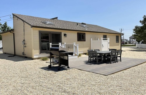 Beach Haven West Casa | Affordable 3 Bedroom Easy On and Off the Island