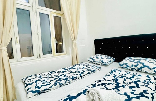 Liesing Apartamento | Affordable 5BR Apartment; Near Atzgersdorf Park