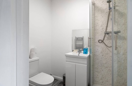 Southgate Casa | Affordable En-Suite Studio Rooms in London, N14 1B