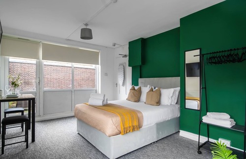 Southgate Apartamento | Affordable En-Suite Studio Rooms in London, N14 1B