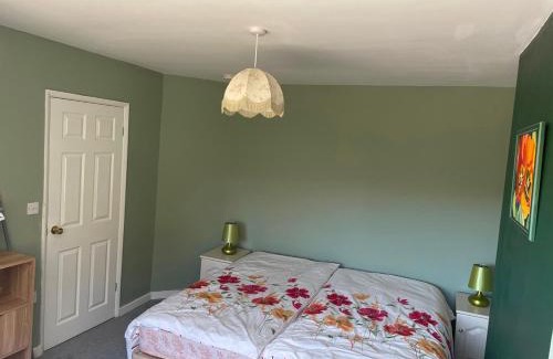 Colchester Casa | Affordable Relaxing Comfy Double Room in a Shared House