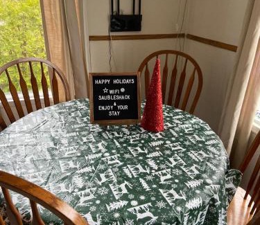 Sauble Beach Casa | Affordable Sauble Beach Getaway