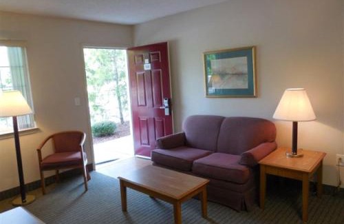 Shelby Hotel | Affordable Suites Shelby