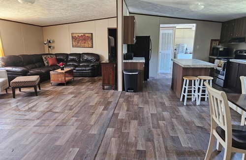 Hampstead Casa | Affordable Topsail Island Getaway, Sleeps 8 & Only 7 minute drive to the Ocean!