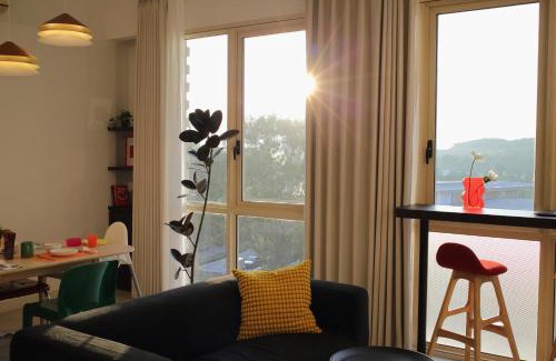 Medini Apartamento | Afiniti 2BR Sunlit Designer - 3 Min To Legoland