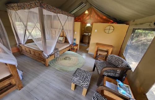 Mto wa Mbu Cabina | Africa Safari Manyara Escarpment