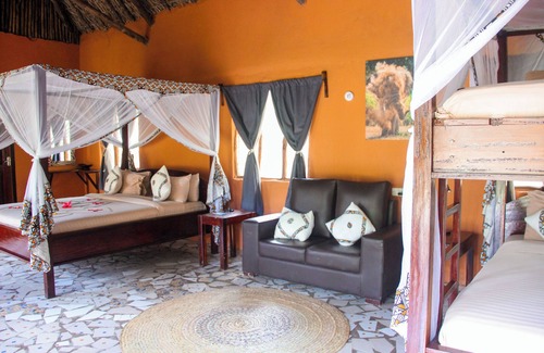 Selous Game Reserve Cabina | Africa Safari Selous