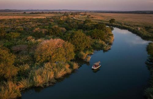Hluhluwe Cabina | AfriCamps at Bonamanzi Game Reserve