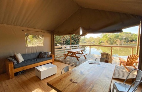 Thorny Bush Game Reserve Chalet De Esquí | AfriCamps Hoedspruit
