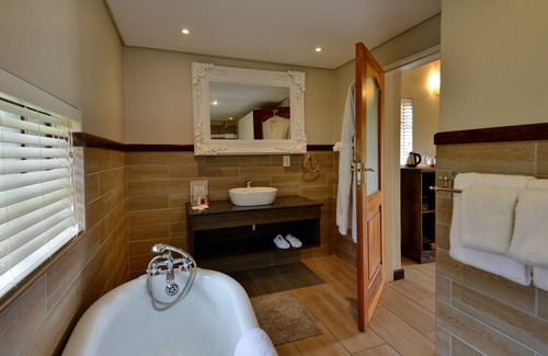 Magaliesberg Cabina | African Hills Safari Lodge & Spa