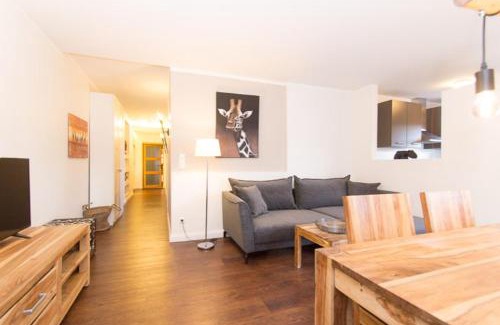 Warnemuende Apartamento | Afrika-Suite - Versteck am Strom